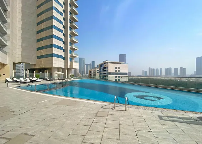 Silkhaus Modern 2 Bdr | Sea View | Oceanscape